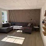 Apartment Nyrenoveret Hus Til 2 Personer Arre